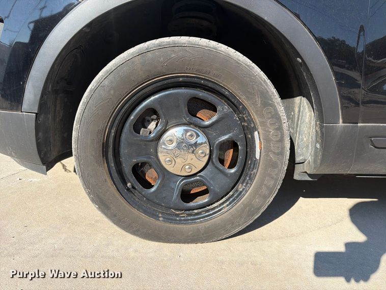 image for item FU4611 2017 Ford Explorer Police SUV