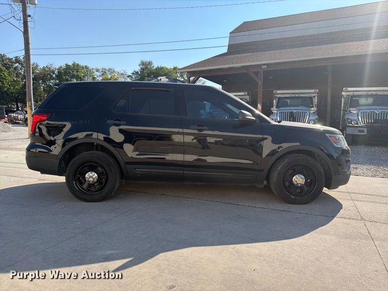 image for item FU4612 2017 Ford Explorer Police SUV