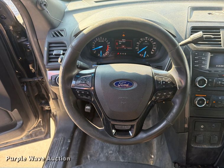 image for item FU4612 2017 Ford Explorer Police SUV