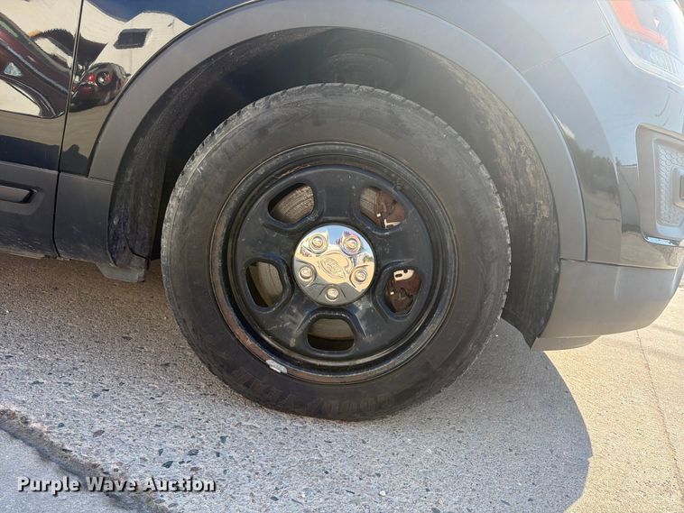 image for item FU4612 2017 Ford Explorer Police SUV