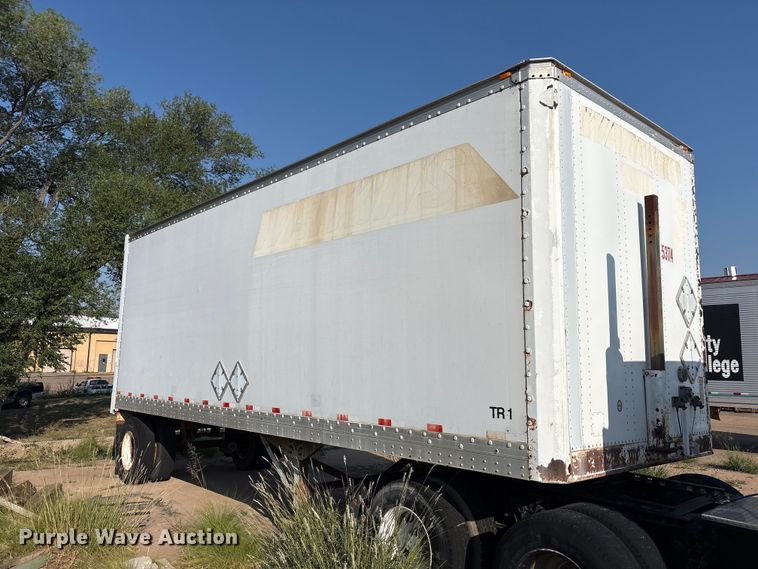 image for item JM9385 1995 Strick dry van trailer