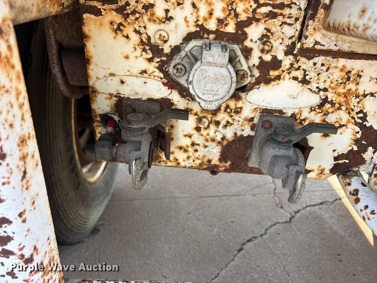 image for item JM9385 1995 Strick dry van trailer