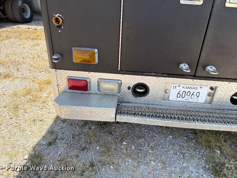 image for item NF9511 2003 Ford E450 Super Duty ambulance