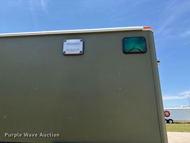 image for item NF9511 2003 Ford E450 Super Duty ambulance