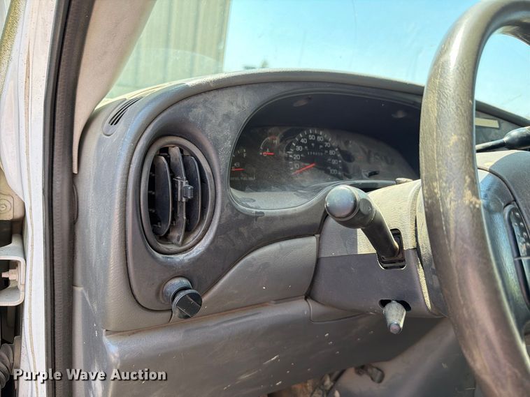 image for item NF9511 2003 Ford E450 Super Duty ambulance