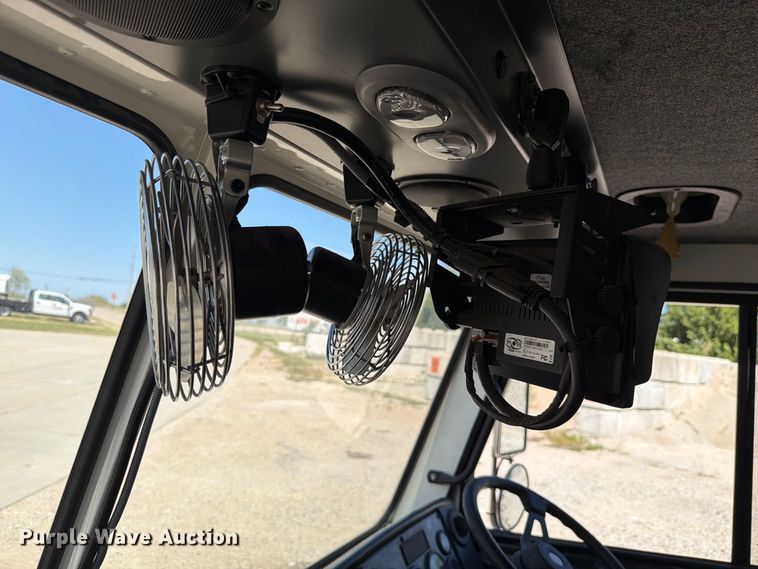 image for item NF9512 2019 Crane Carrier Company LET2 refuse truck