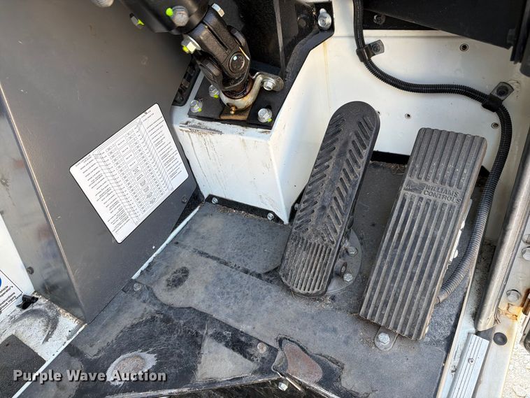 image for item NF9512 2019 Crane Carrier Company LET2 refuse truck