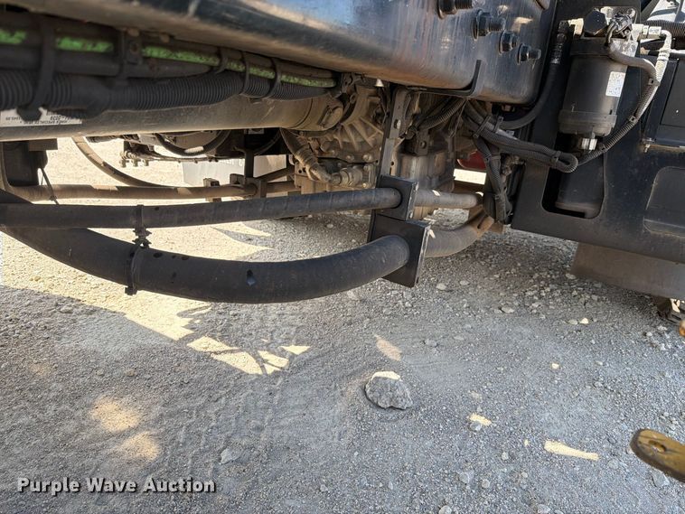 image for item NF9512 2019 Crane Carrier Company LET2 refuse truck