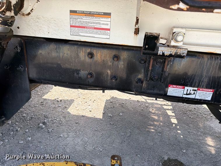 image for item NF9512 2019 Crane Carrier Company LET2 refuse truck