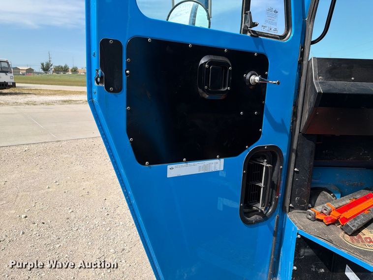 image for item NF9513 2014 Mack LEU600 refuse truck