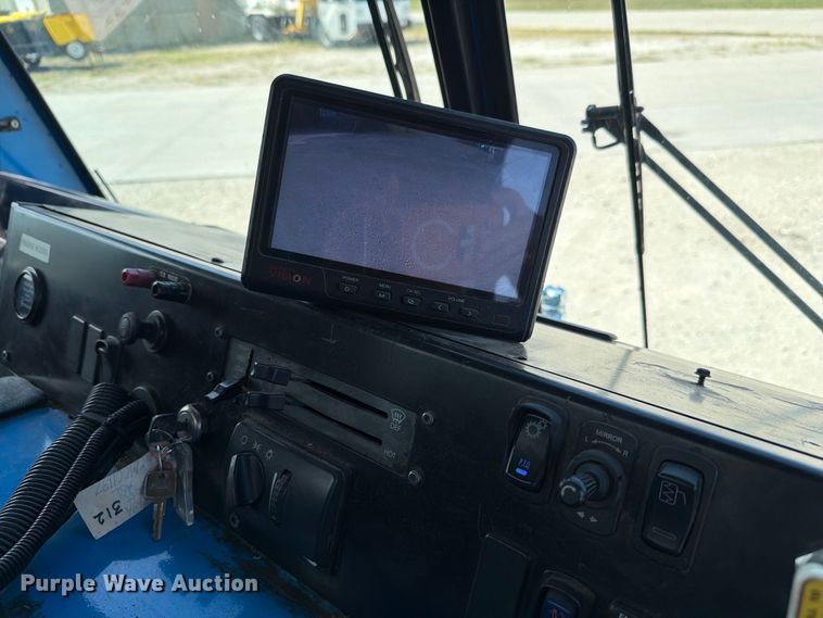 image for item NF9513 2014 Mack LEU600 refuse truck