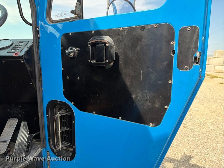 image for item NF9513 2014 Mack LEU600 refuse truck
