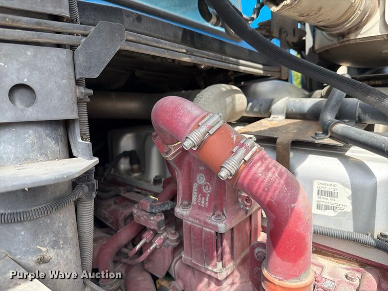 image for item NF9513 2014 Mack LEU600 refuse truck