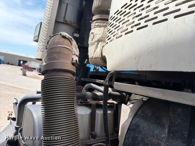 image for item NF9513 2014 Mack LEU600 refuse truck