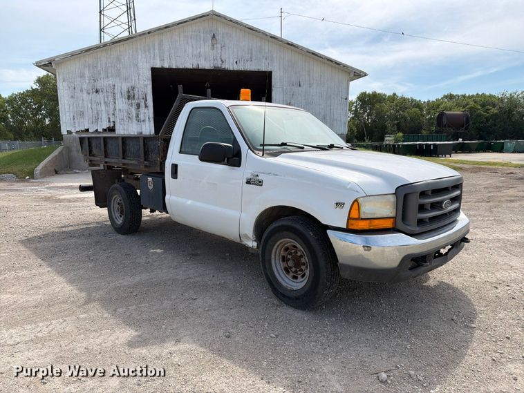 image for item NF9514 2000 Ford F250 Super Duty XL dump flatbed pickup truck