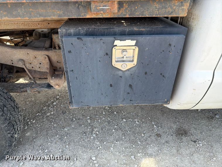 image for item NF9514 2000 Ford F250 Super Duty XL dump flatbed pickup truck