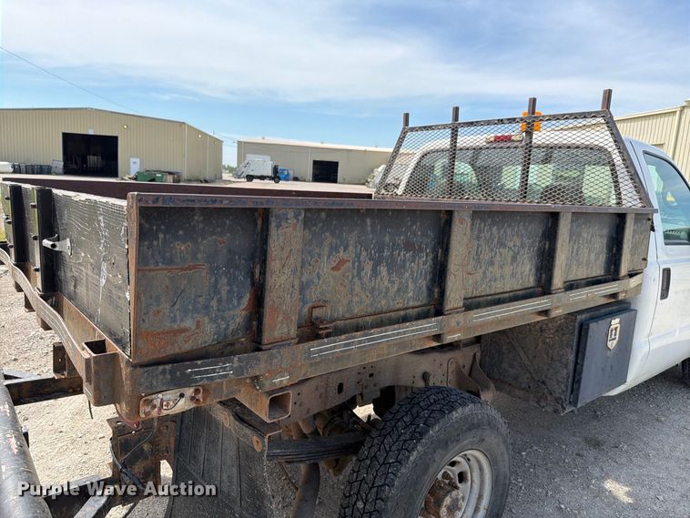 image for item NF9514 2000 Ford F250 Super Duty XL dump flatbed pickup truck
