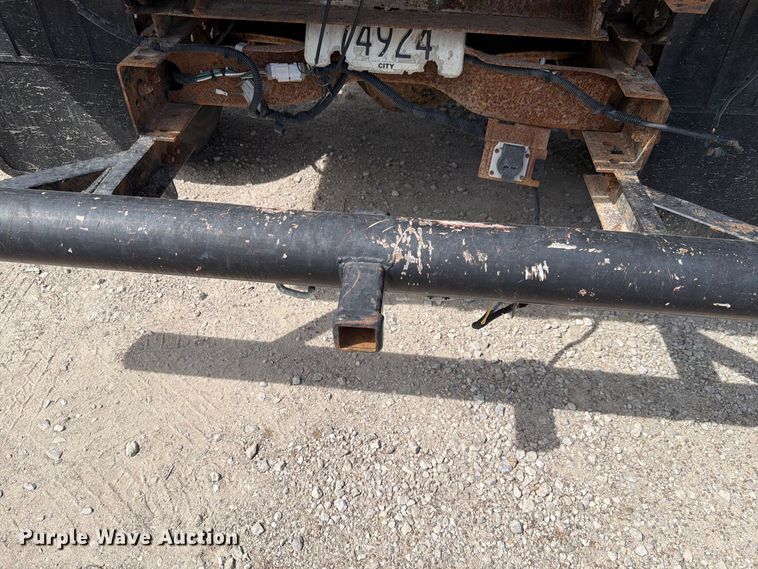 image for item NF9514 2000 Ford F250 Super Duty XL dump flatbed pickup truck