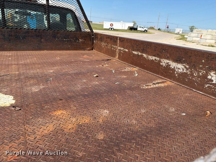 image for item NF9514 2000 Ford F250 Super Duty XL dump flatbed pickup truck