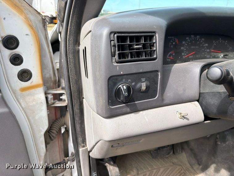 image for item NF9514 2000 Ford F250 Super Duty XL dump flatbed pickup truck