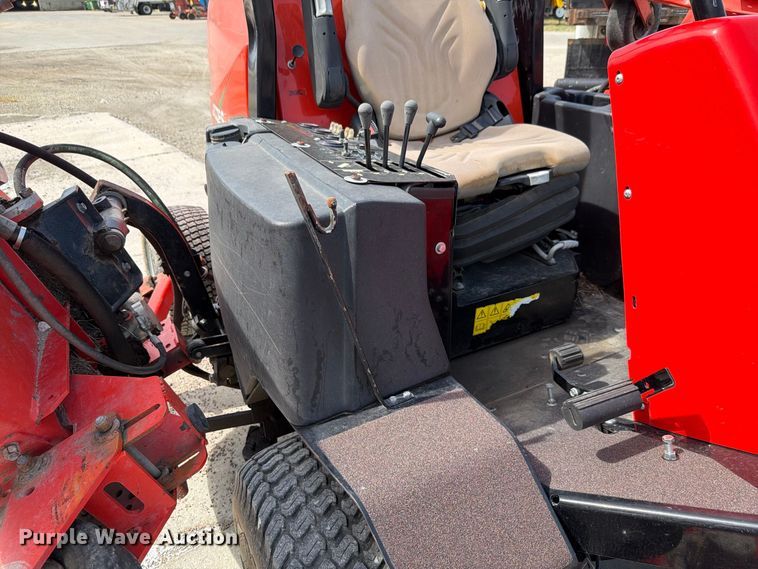 image for item NF9515 Jacobsen R-311T lawn mower
