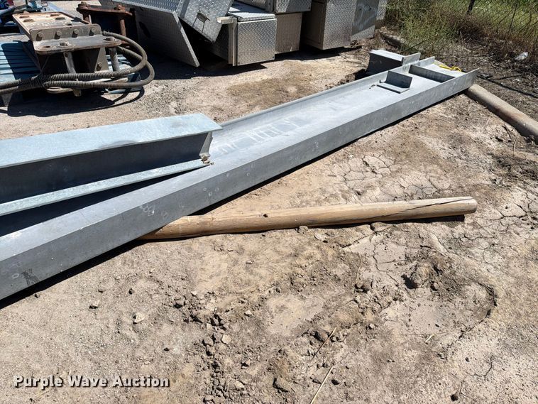 image for item NF9539 (3) steel beams