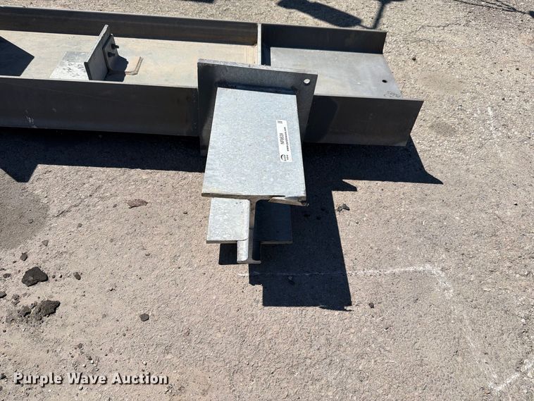 image for item NF9539 (3) steel beams