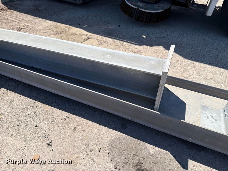 image for item NF9539 (3) steel beams