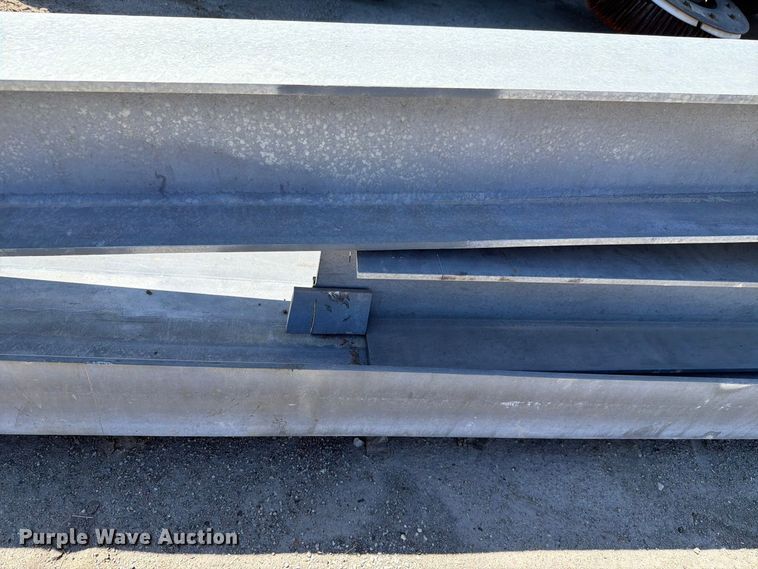 image for item NF9539 (3) steel beams