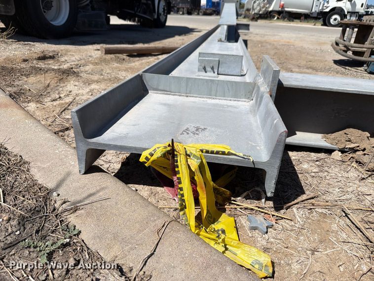 image for item NF9539 (3) steel beams