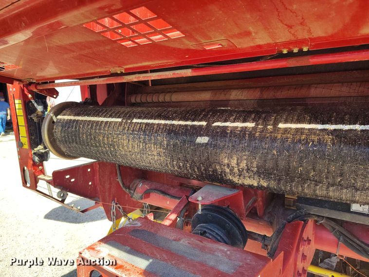 image for item BI9754 New Holland BR7090 round baler