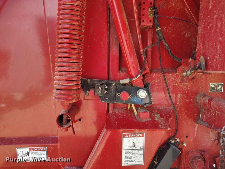 image for item BI9754 New Holland BR7090 round baler