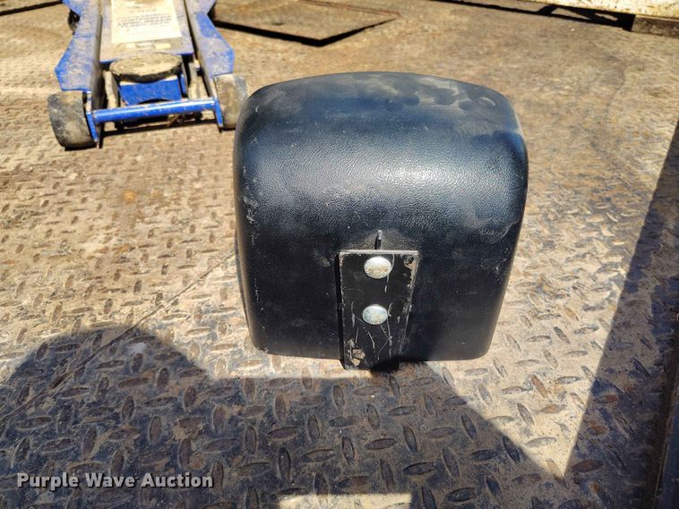 image for item BI9754 New Holland BR7090 round baler