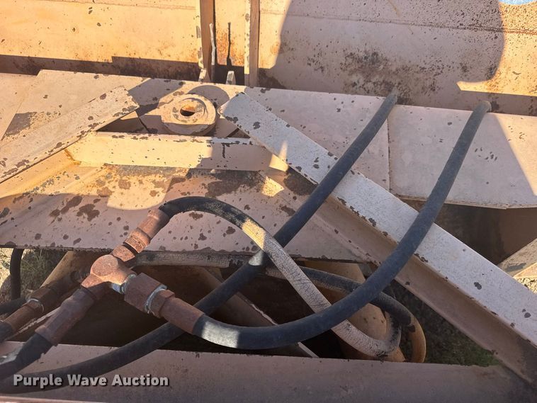image for item DY3254 Henke dozer blade