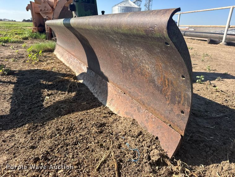 image for item DY3255 John Deere blade