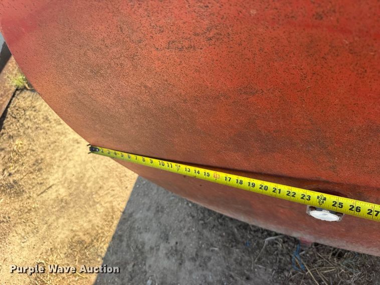 image for item DY3259 (2) fuel tanks