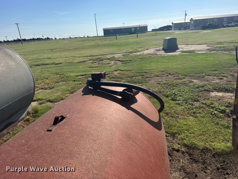 image for item DY3259 (2) fuel tanks