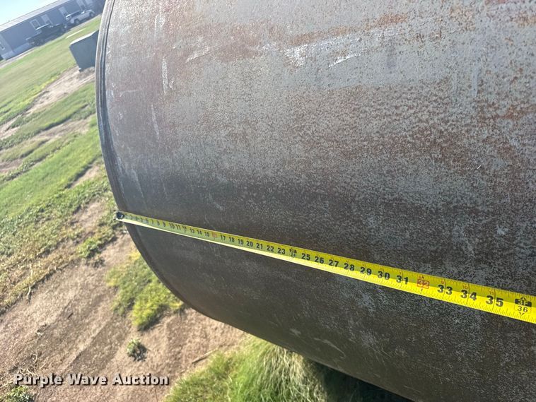image for item DY3259 (2) fuel tanks