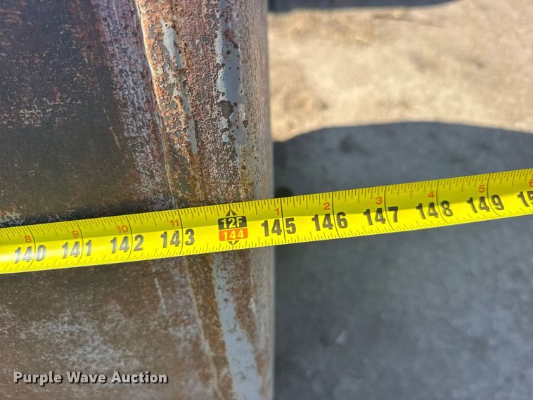image for item DY3259 (2) fuel tanks