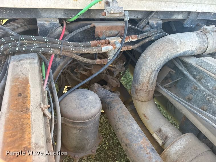 image for item DY3261 1995 Ford LTS9000 grain truck