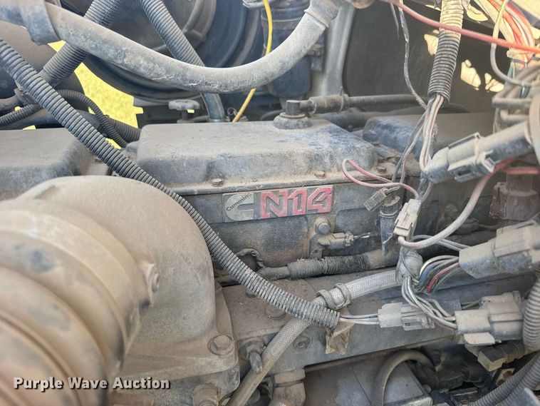 image for item DY3261 1995 Ford LTS9000 grain truck