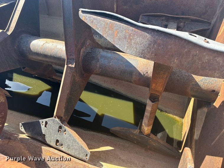 image for item DY3263 Roto-Mix 620-16 feed mixer bed