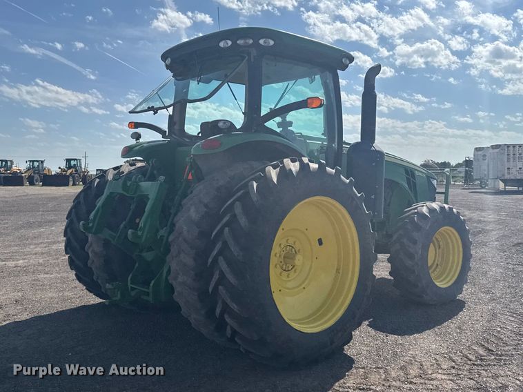 image for item DY3266 2013 John Deere 8260R MFWD tractor