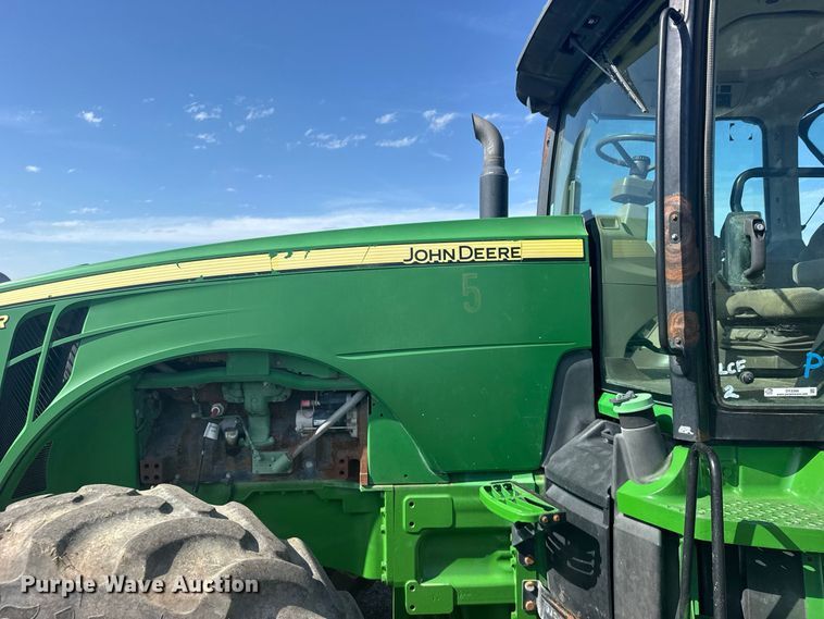 image for item DY3266 2013 John Deere 8260R MFWD tractor