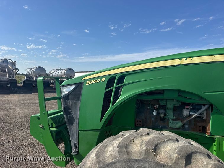 image for item DY3266 2013 John Deere 8260R MFWD tractor