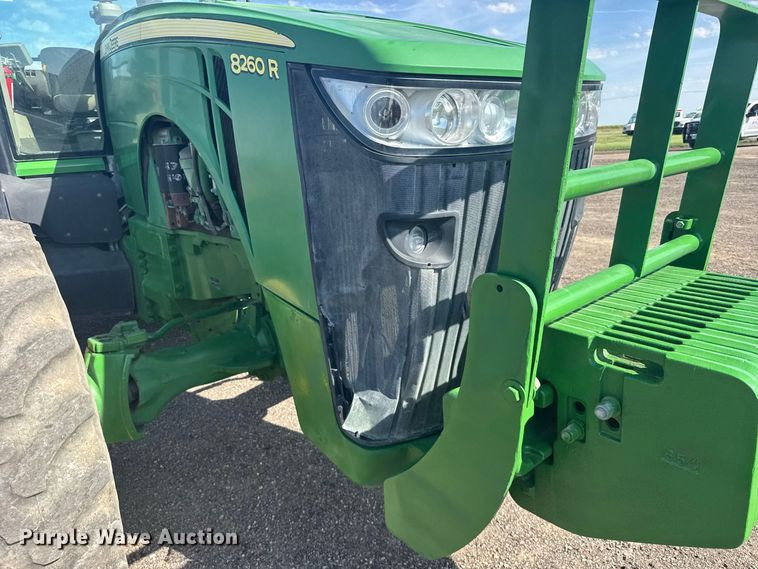 image for item DY3266 2013 John Deere 8260R MFWD tractor