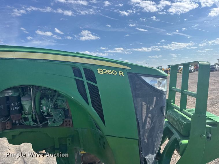 image for item DY3266 2013 John Deere 8260R MFWD tractor