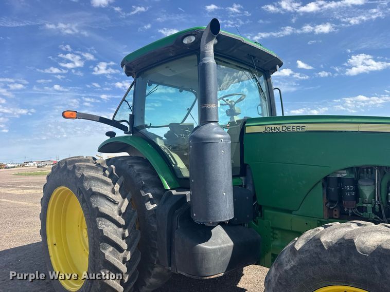 image for item DY3266 2013 John Deere 8260R MFWD tractor