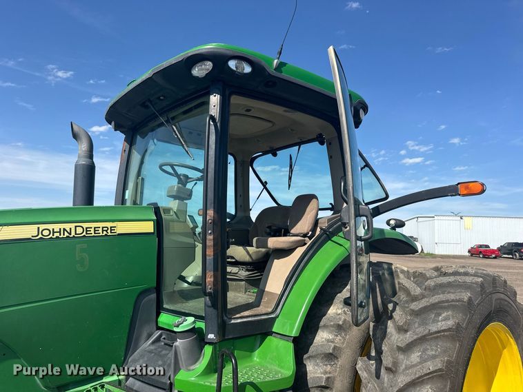 image for item DY3266 2013 John Deere 8260R MFWD tractor
