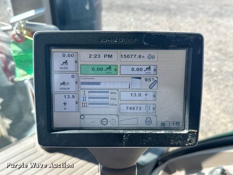 image for item DY3266 2013 John Deere 8260R MFWD tractor